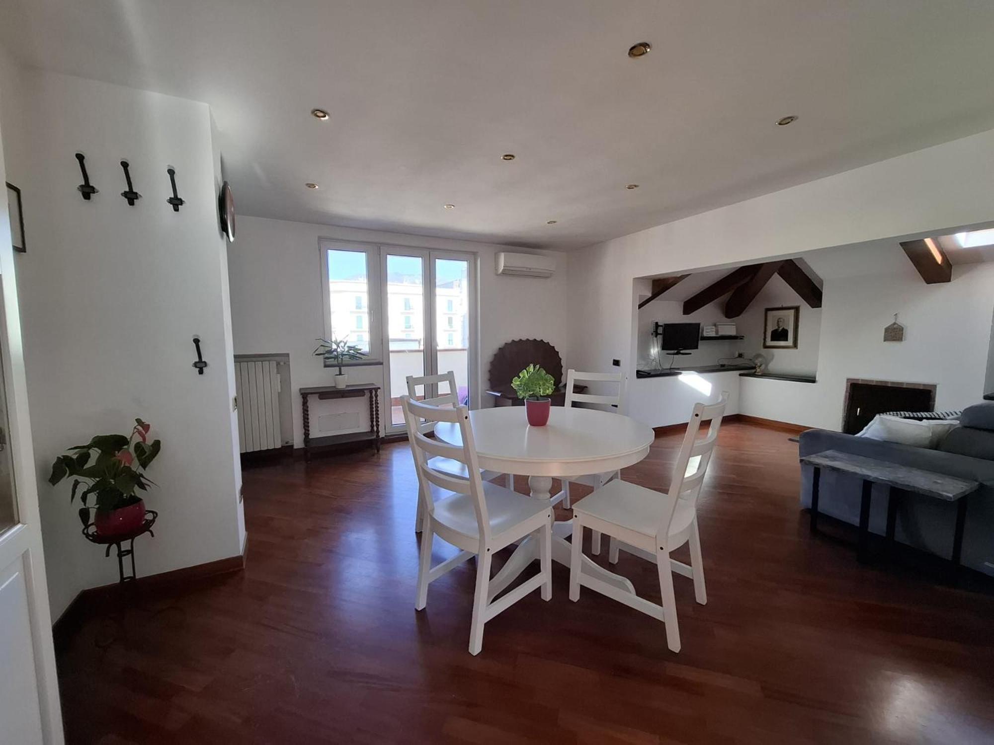Casa Amelia Lägenhet Salerno Exteriör bild